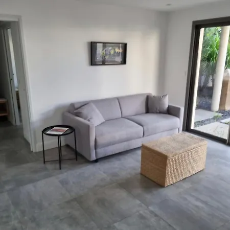Villa Pieds Dans L'eau Ajaccio (Corsica)